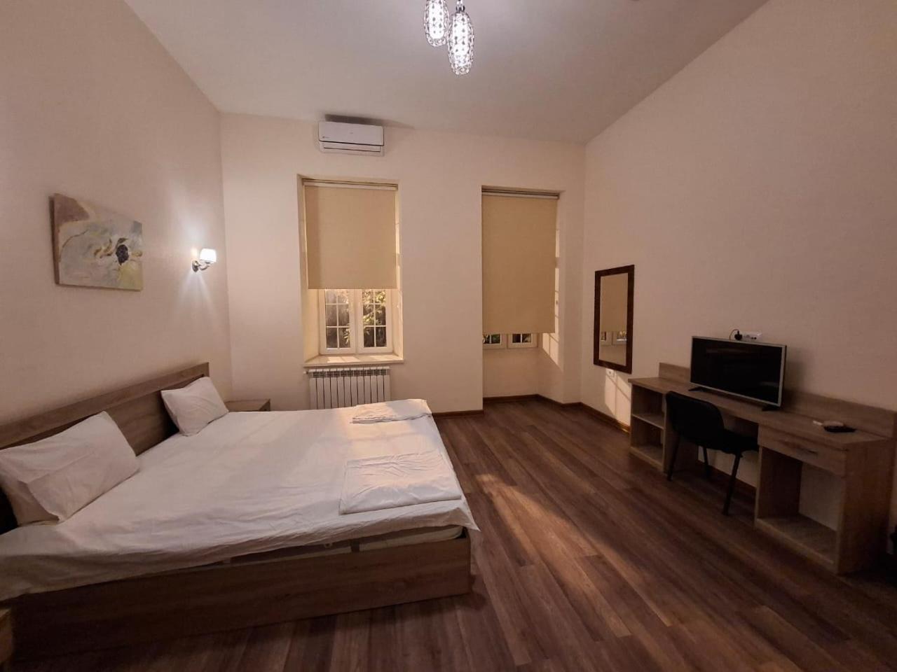 Central Apartment Баку Экстерьер фото