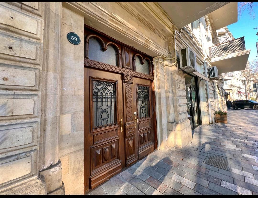 Central Apartment Баку Экстерьер фото